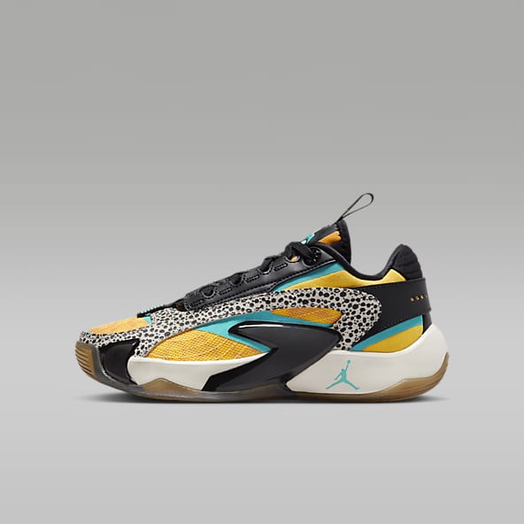 Sneakers e scarpe arancioni. Nike IT
